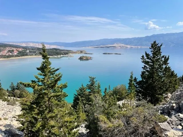 Charming Rab Apartment