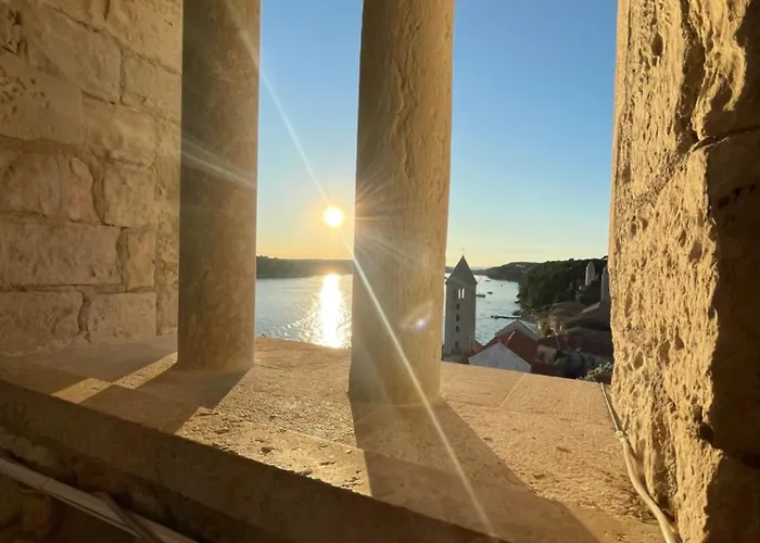 Apartment Charming Rab Rab Town