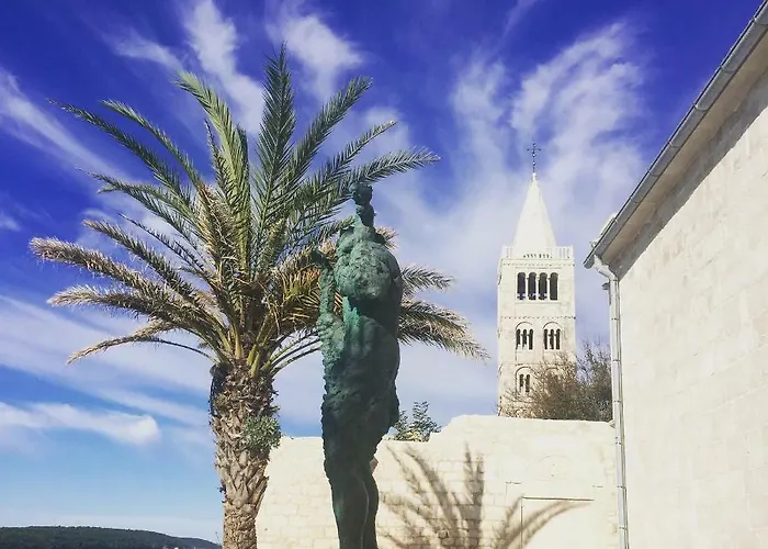 Charming Rab Apartment *