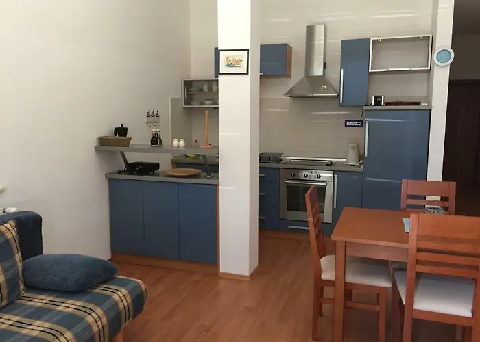 Charming Rab Apartment *